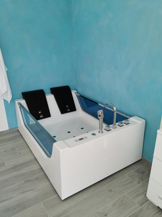 Queen Room with Spa Bath,1125374961:JPEG